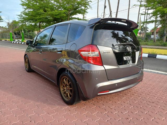 2013 Honda JAZZ VTEC 1.5 FACELIFT (A) - 3