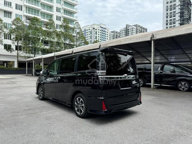 2022 Toyota VOXY 2.0 S-Z (A) - 4