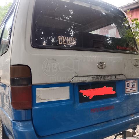 2001 Toyota HIACE 3.0 (M) - 1