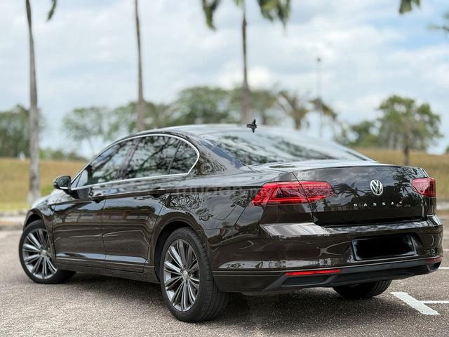 |2020| Volkswagen PASSAT ELEGANCE 2.0L FullServRec - 5