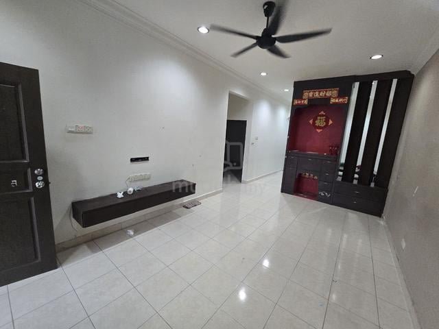Pelangi Indah @ Ulu Tiram 1 storey, partial furnished, G&G, C.H.E.A.P. 1