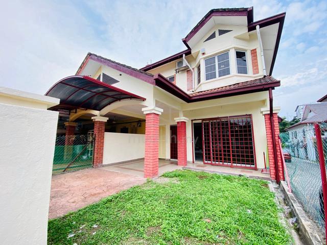 Refurbished 2 Storey BTHO Endlot Cheras Selangor 1