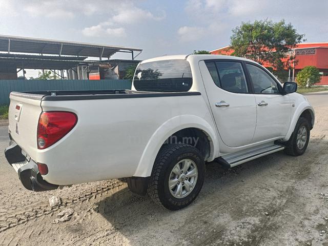 Mitsubishi Triton L200 4WD 2.5 (M) 2014 - 4