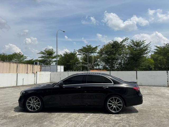 2023 - Mercedes Benz E300 - 2