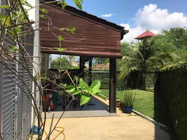 Beverly Heights Ampang 3 Storey Corner Semi D House 1