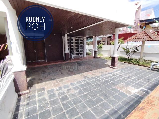 2.5 Storey Semi D 3600 sqft Batu Uban Pantai Jerjak Gelugor 1
