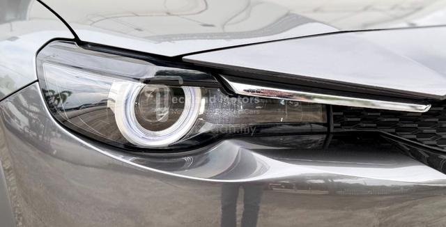 2022 Mazda MX-30 EV High E-Skyactive 8k KM Only - 3
