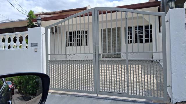 Good Location 1.5 Storey Intermediate Terrace House Bangsar For Sale 1