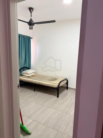 Housemate Diperlukan 1