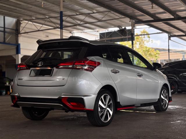 2020 Toyota YARIS 1.5G +2yr WARRANTY (One Owner) - 4