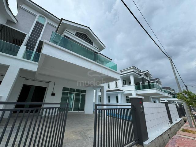 Taman Puteri Emas Tasek New Semi-D 2-Storey Unit Super Rare Bigger !! 1