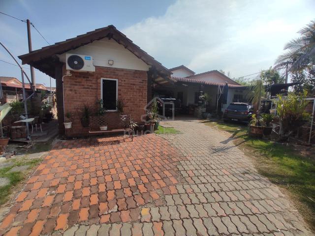 Corner Lot Teres Setingkat Taman Serai Wangi 1