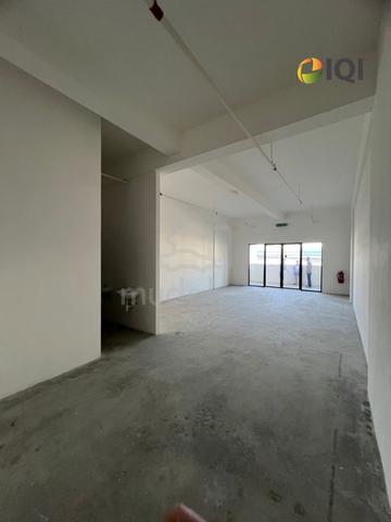 Aston Acacia 1st Floor New Shoplot Rent Good Location ! Rare unit 1