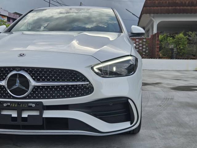 2022 Mercedes Benz C200 1.5 AVANTGARDE AMG LINE - 4