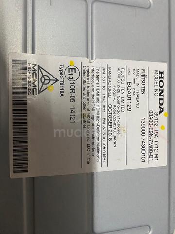 Original honda city GM6 touch screen radio player - photo 3 of 3