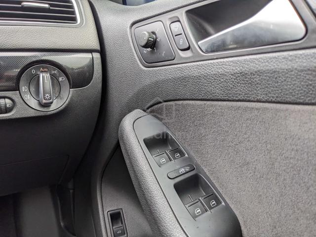 2015 Volkswagen JETTA 1.4 TSI (CKD) (A) - 4