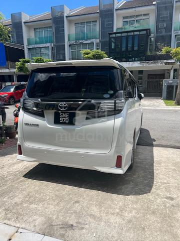2017 Toyota Vellfire 2.5 Z Golden Eyes - 2