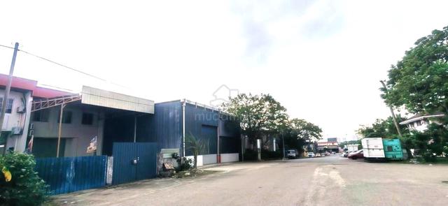 Austin Mutiara Emas 5&7 / Kulai Lagenda Empire Park 1.5 Storey Factory 1