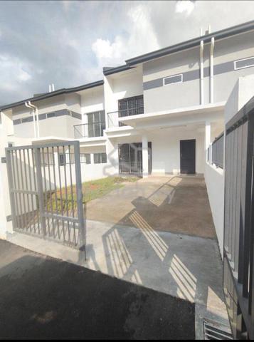 FOR RENT | Landed house @ PUNCAK WARISAN, Jalan Kulai Kota Tinggi 1