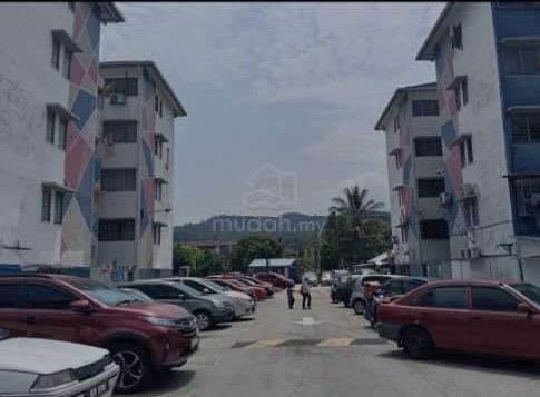 Pinggiran Batu Caves 1