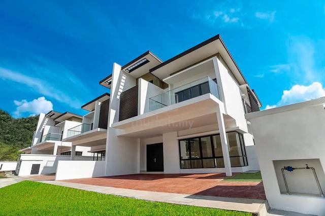 Batu Caves 24x80 [Hilltop House] 4 Bedroom & 3 Bathroom 1
