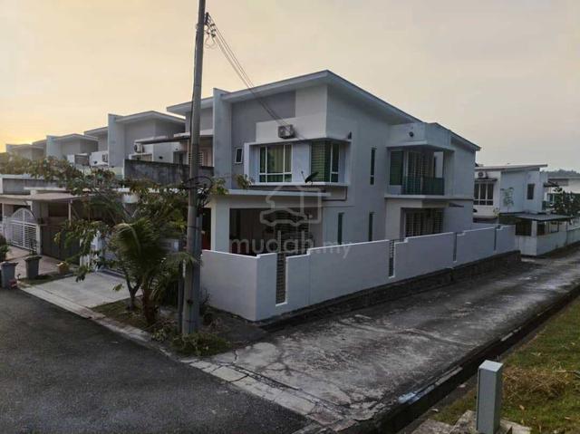 Nice Double Storey Terrace End Lot In Sendayan For Sale 1