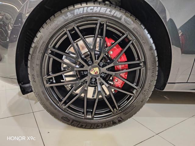 JPN CBU - 2022 Porsche MACAN 2.9 GTS NFL (A) - 4