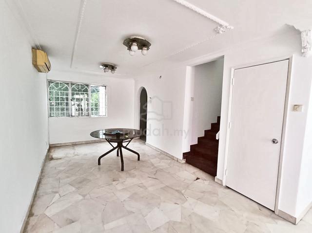 End Lot Extra 10ft / 2 Storey House Taman Desa Bakti Selayang KL 1