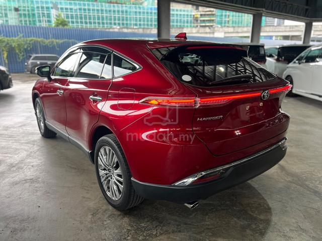 2021 Toyota Harrier 2.0 Z - Red with Grey Interior - 5