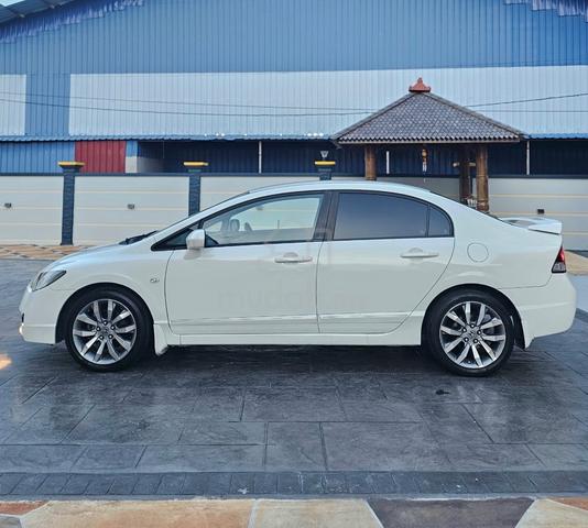 2009 Honda CIVIC 1.8 S i-VTEC FACELIFT (A) - 4