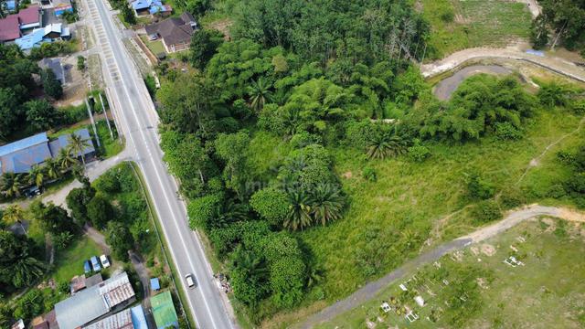 Tanah tepi jalan Jawi Penang 1