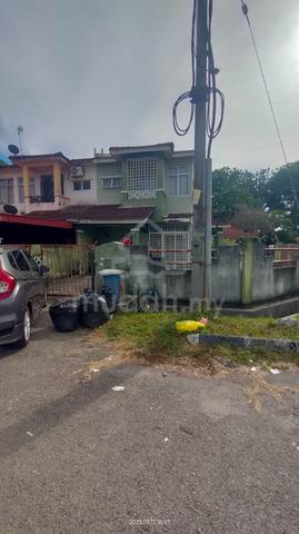 Corner lot double storey terrace Bandar Mahkota Banting for sale 1