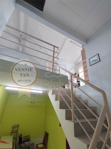 Super Well Maintained House, 2 1/2 Storey Garden Avenue, Seremban 2 1