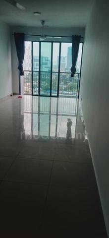 KL Traders Square Residences 1