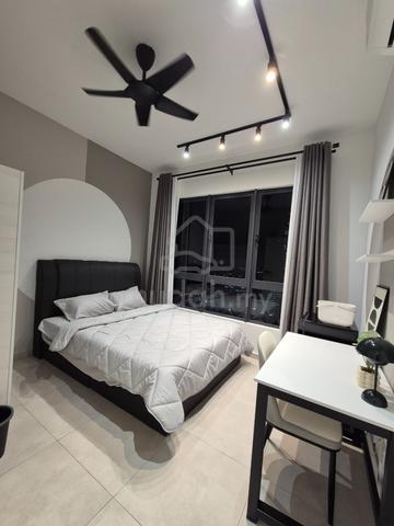 Medium Room @ Meta City Residence (Male Only) 1
