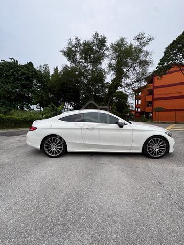 Direct Owner Mercedes Benz C200 2.0 COUPE AMG LINE - 5