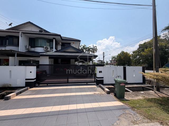 Spacious Double Storey Semi Detached House for Sale at Interhill Miri 1