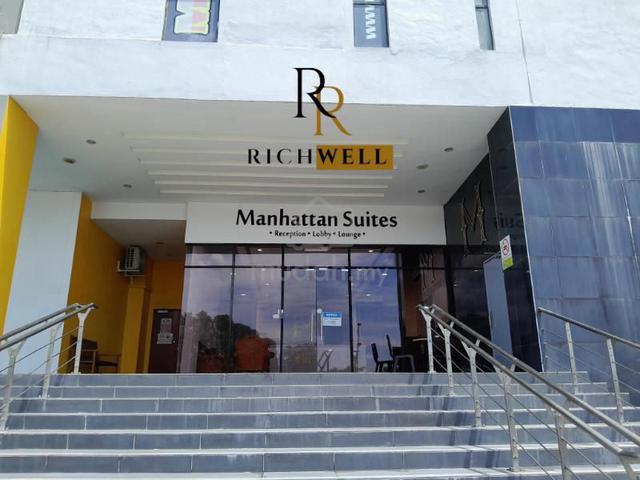Manhattan Suites @ ITCC 1