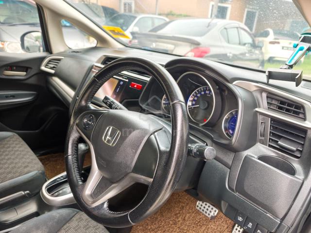 2015 Honda JAZZ 1.5 V MY2014 (A) - 4
