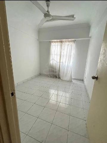 second room and master room for rent 1