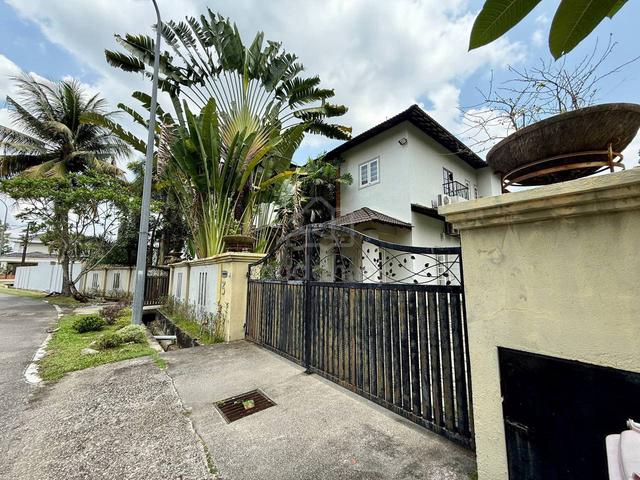 Bungalow Double Storey Seksyen 8 Kota Damansara 1