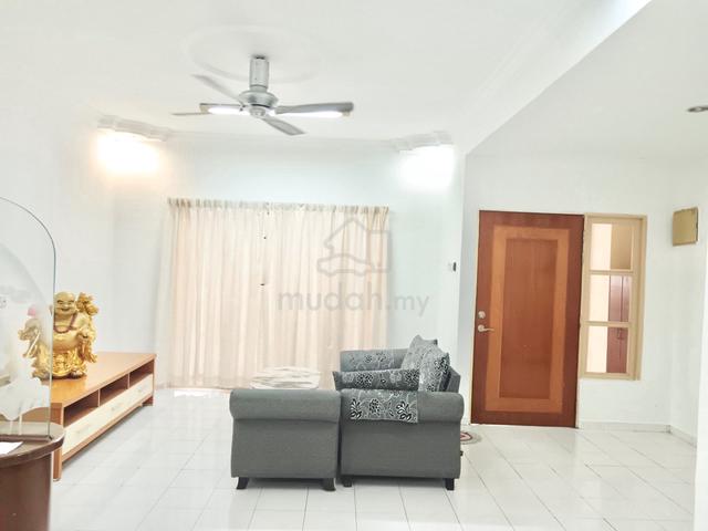 Fully Renovated | 2 Storey Intermediate Corner | Taman Desa Palma 1