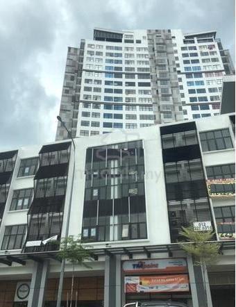 E Suite-Designer Suite @ Emerald Avenue 1