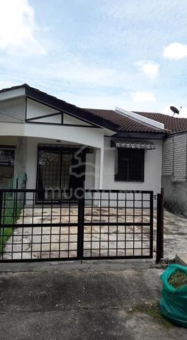 Rumah Teres 1 Tingkat Taman Bakawali Bukit Sentosa 1