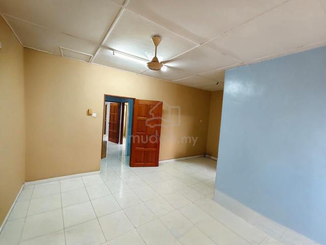Taman Universiti @ 2 Storey For Sale 1