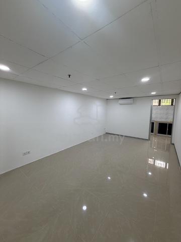 1st Floor Shoplot At Batu Ferringhi (The Cheapest In Market) 1