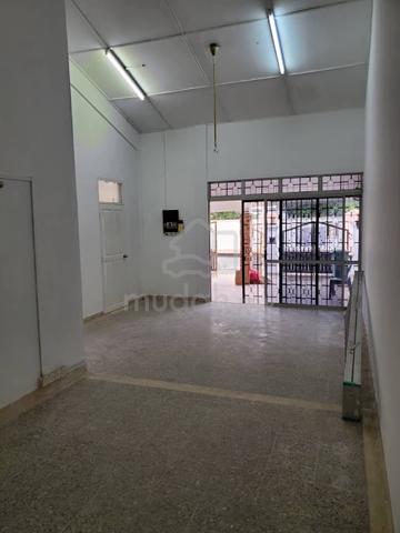 Perfect Starter Home! Single Storey Terrace House in Kuantan Town 3