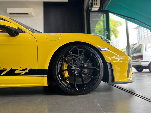 2020 Porsche CAYMAN 718 GT4 4.0 (M) Low Miles - 5