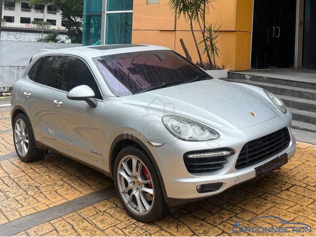 2010 Porsche CAYENNE 4.8 TURBO 958 (A) - 2