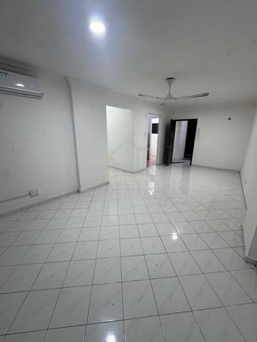 Seri Mutiara Apartments (Seri Alam) 1